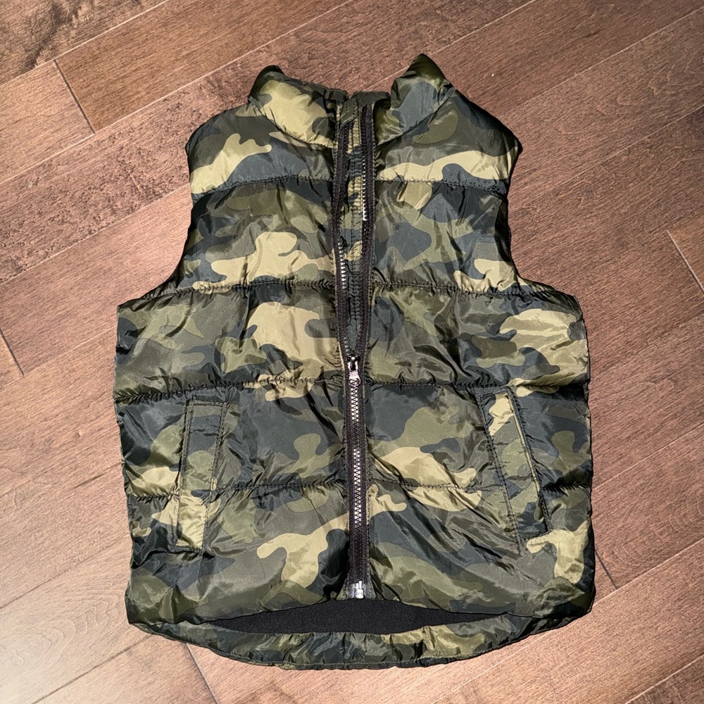 Old Navy Kids Camouflage Puffer Vest